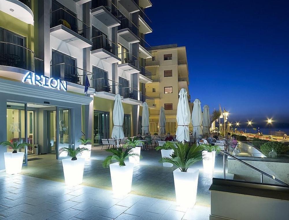 Arion Hotel Xylokastro Exteriör bild