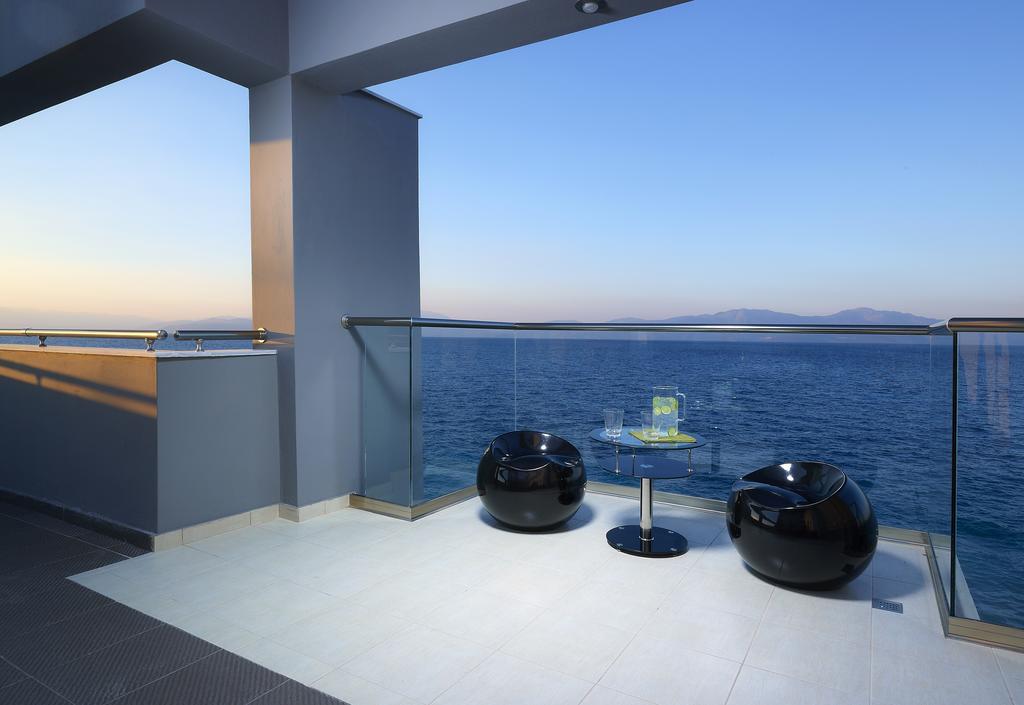 Arion Hotel Xylokastro Exteriör bild